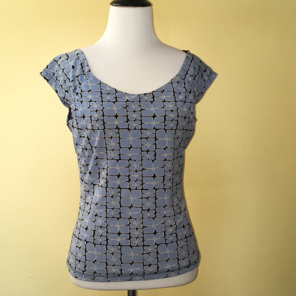 INC size Small nylon material